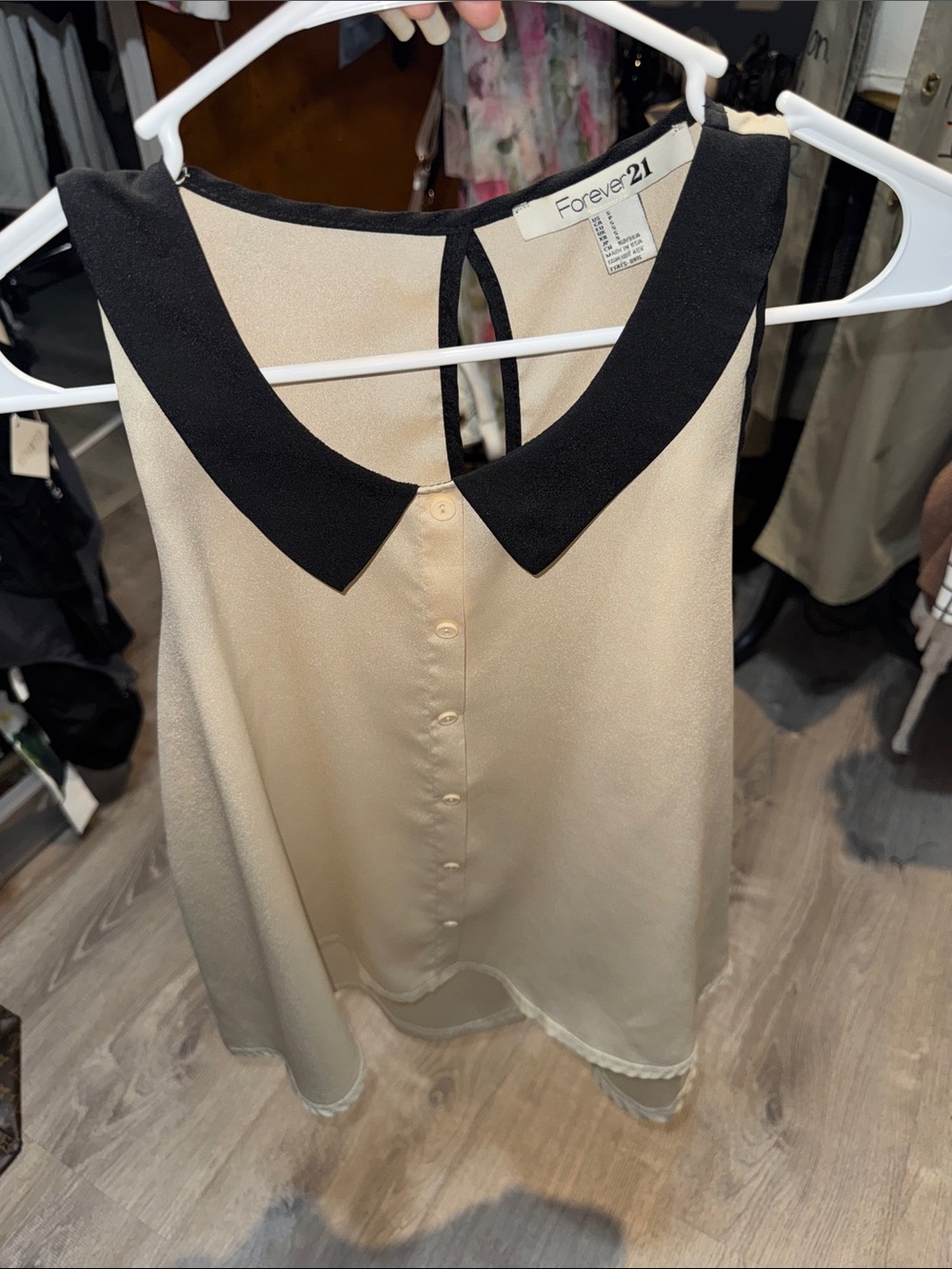 Forever 21 Cream Sleeveless Blouse with Black Contrast Collar